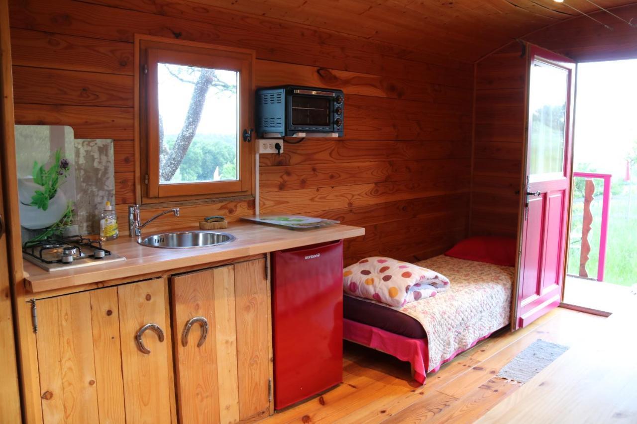 Hôtel Ferme Saint Pierre à Bargème Extérieur photo