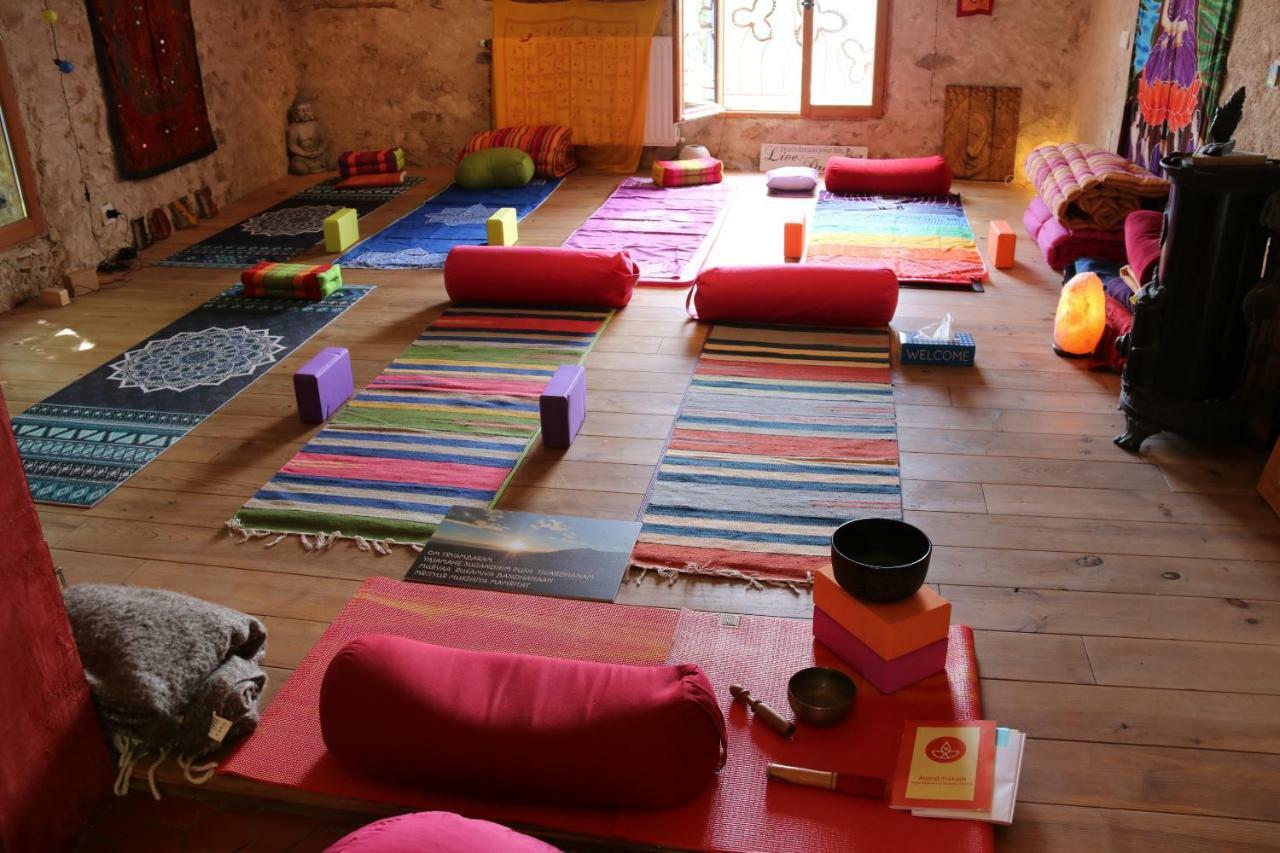 Hôtel Ferme Saint Pierre à Bargème Extérieur photo